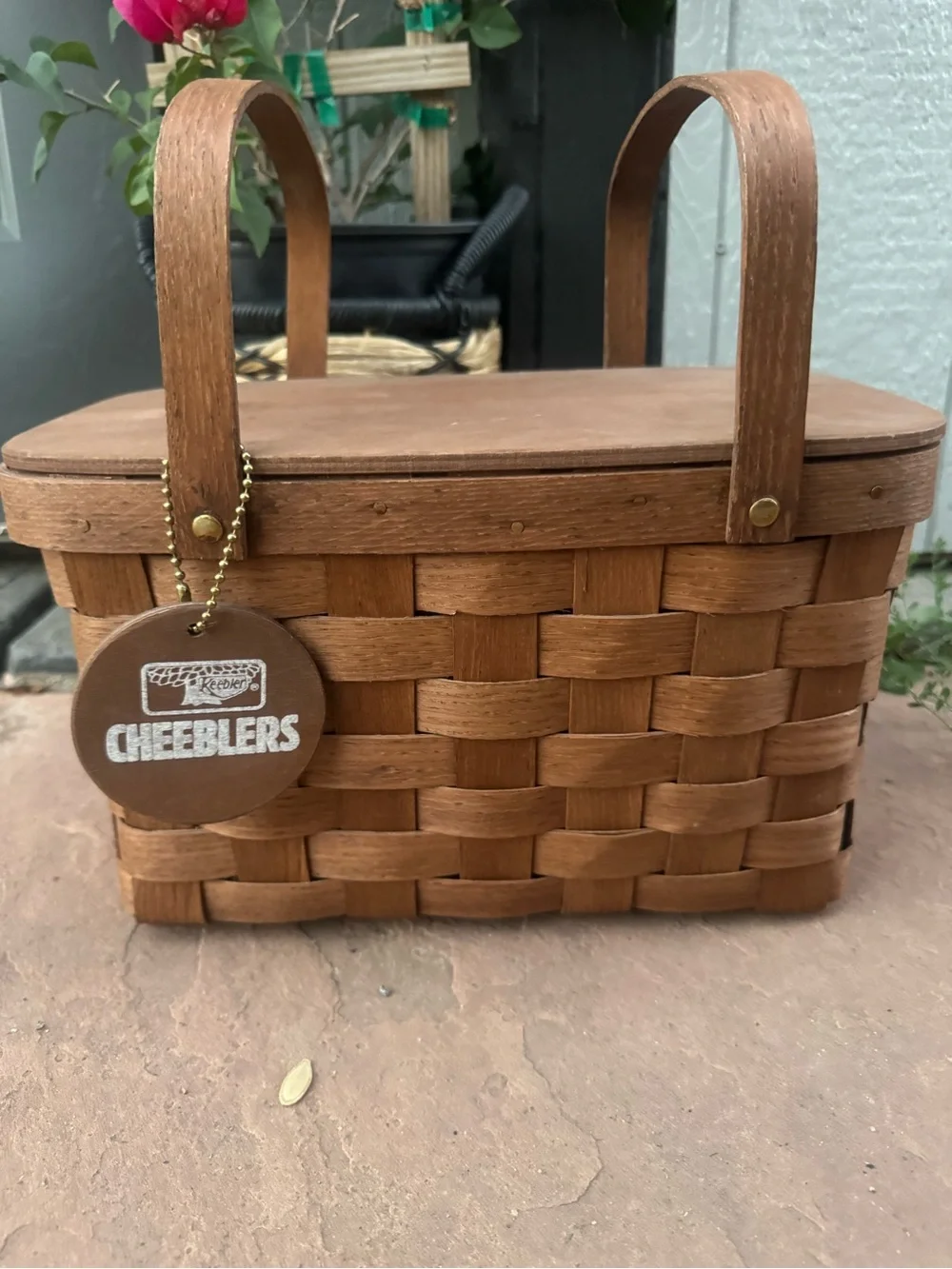 Vintage 1940 soben Wood picnic basket in pristine conditions